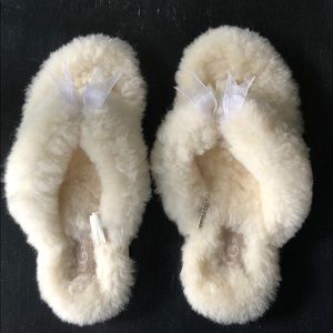 New UGG Flip Flops